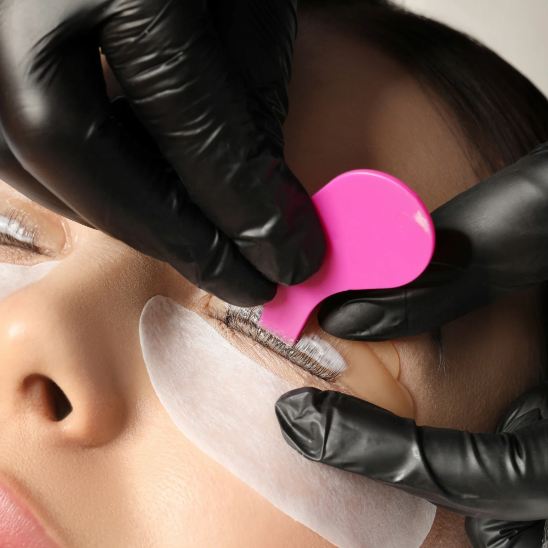 Training - lash lamination
